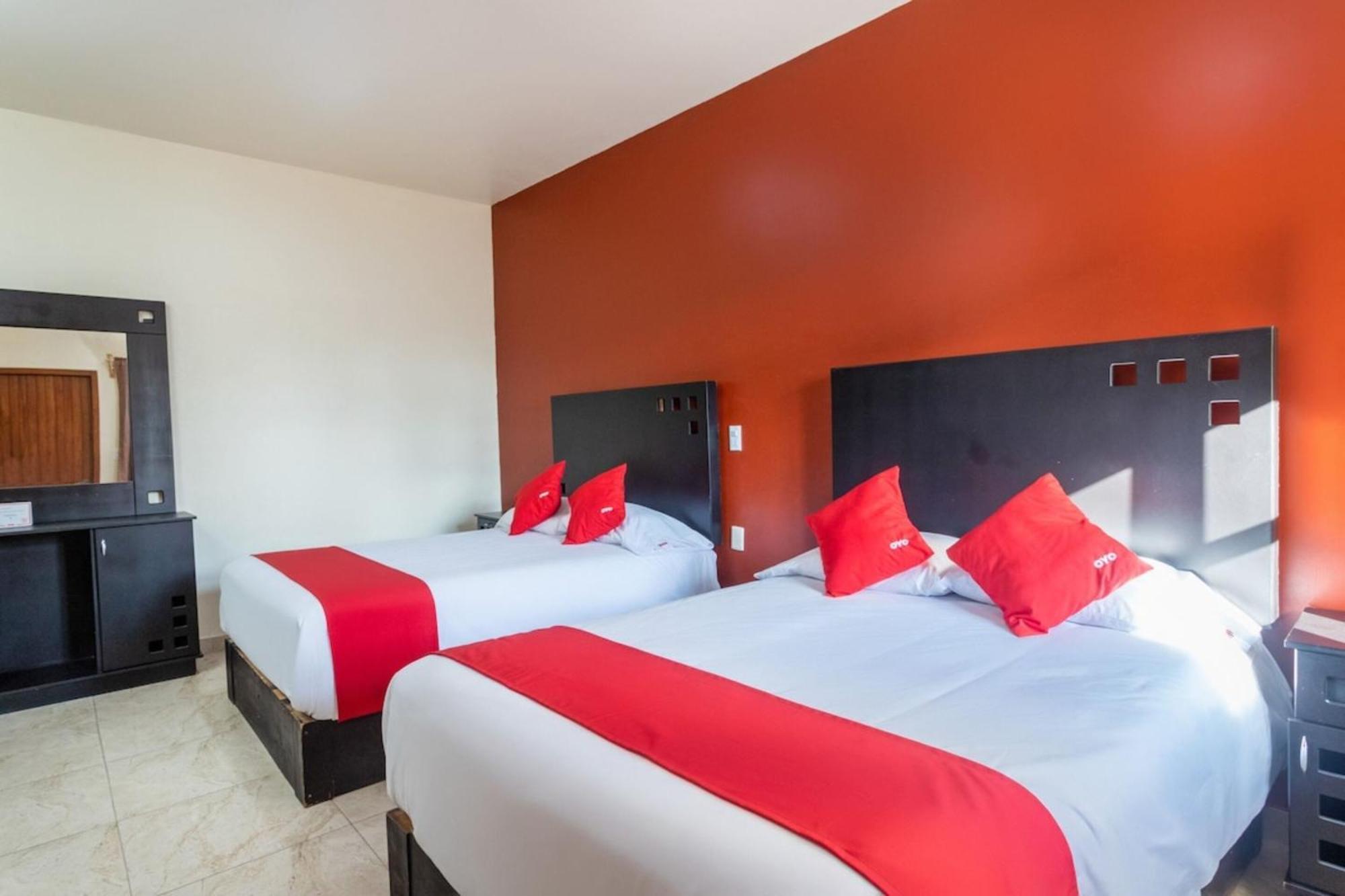 Oyo Hotel Emperadores Inn, Atlixco Esterno foto